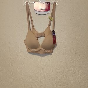 Maidenform Tan Smooth Cup Bra for Everyday Comfort